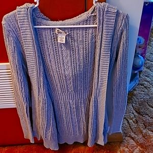 Brand SO, Size small, Color gray